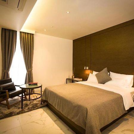 Trang Blue Hotel Сеул Екстериор снимка