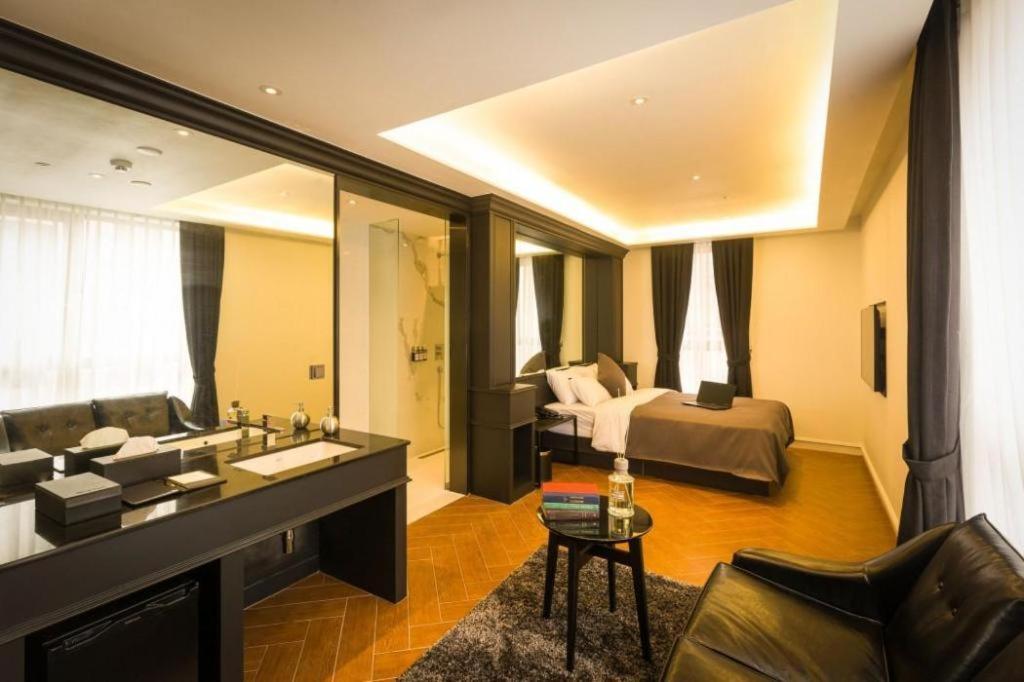 Trang Blue Hotel Сеул Екстериор снимка