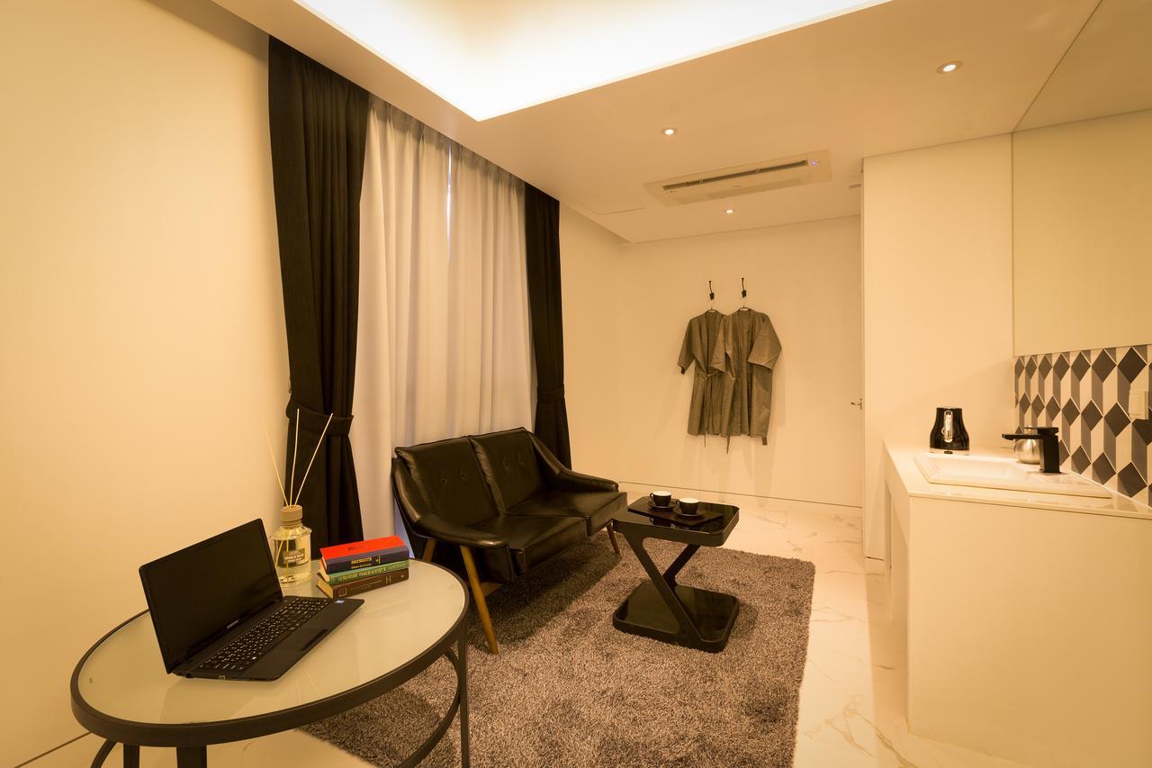 Trang Blue Hotel Сеул Екстериор снимка