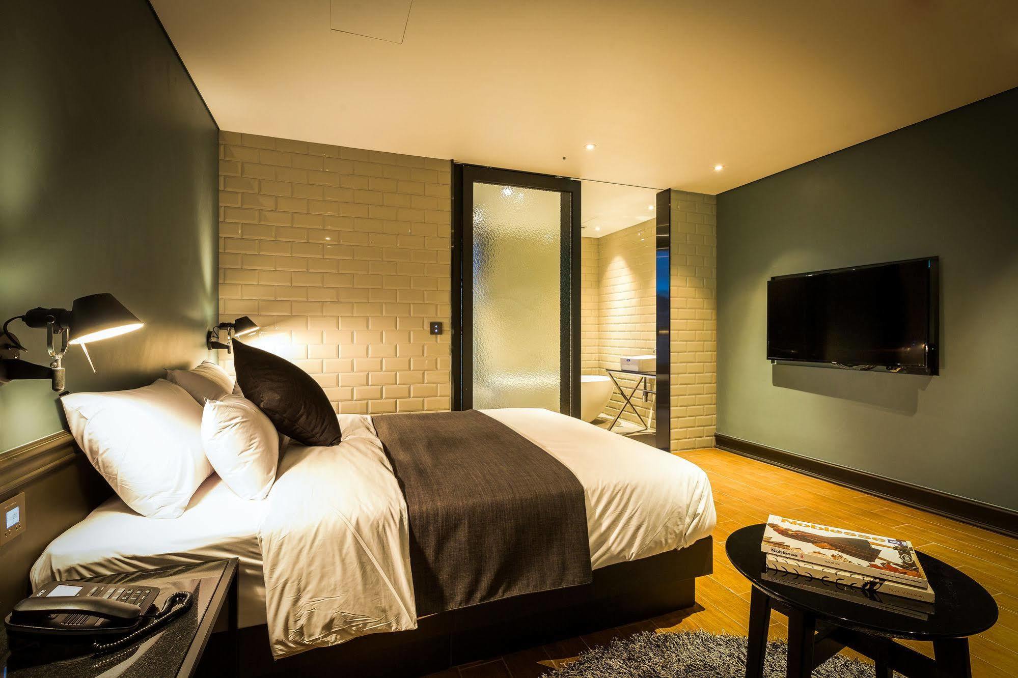 Trang Blue Hotel Сеул Екстериор снимка