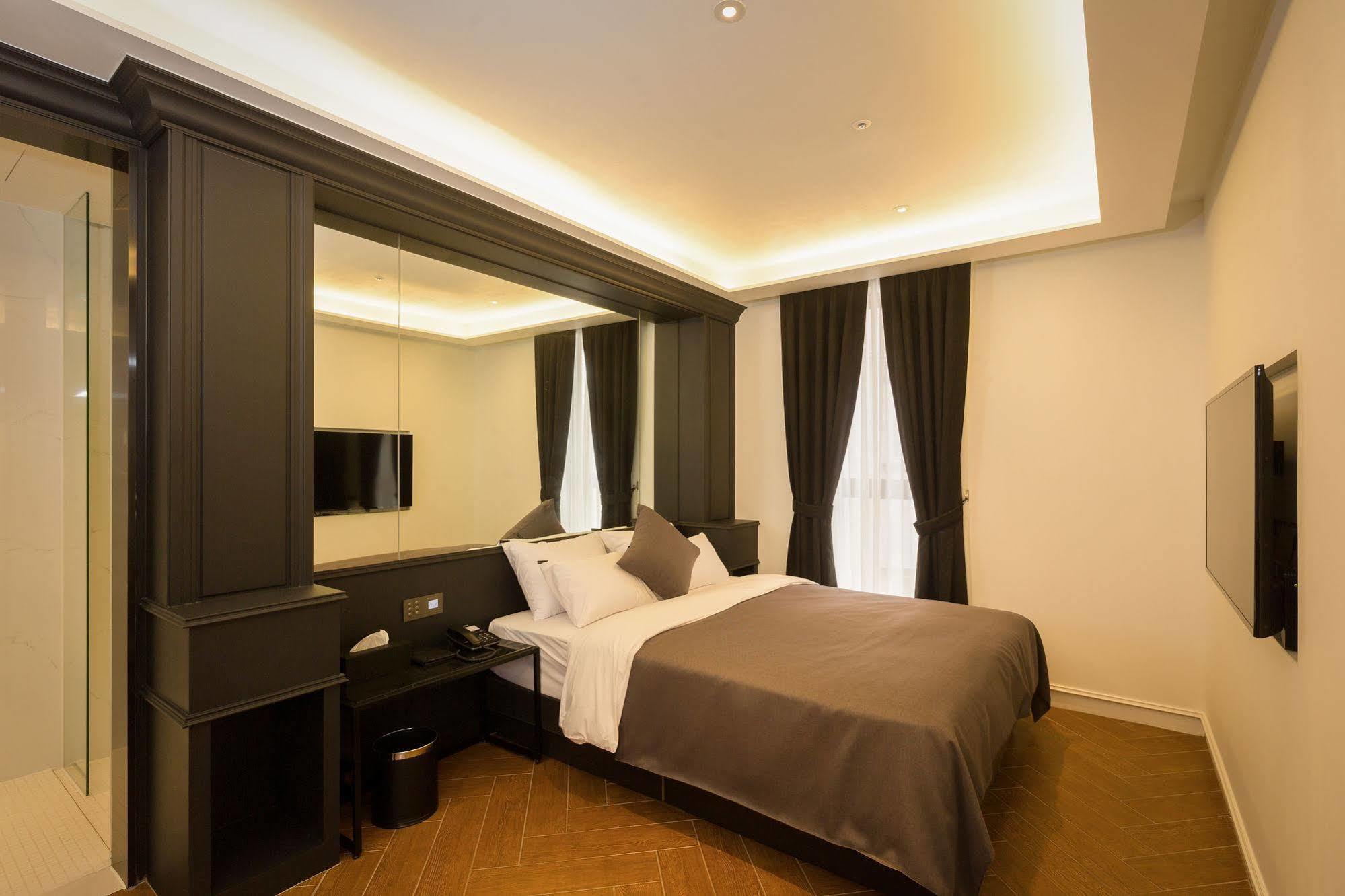 Trang Blue Hotel Сеул Екстериор снимка